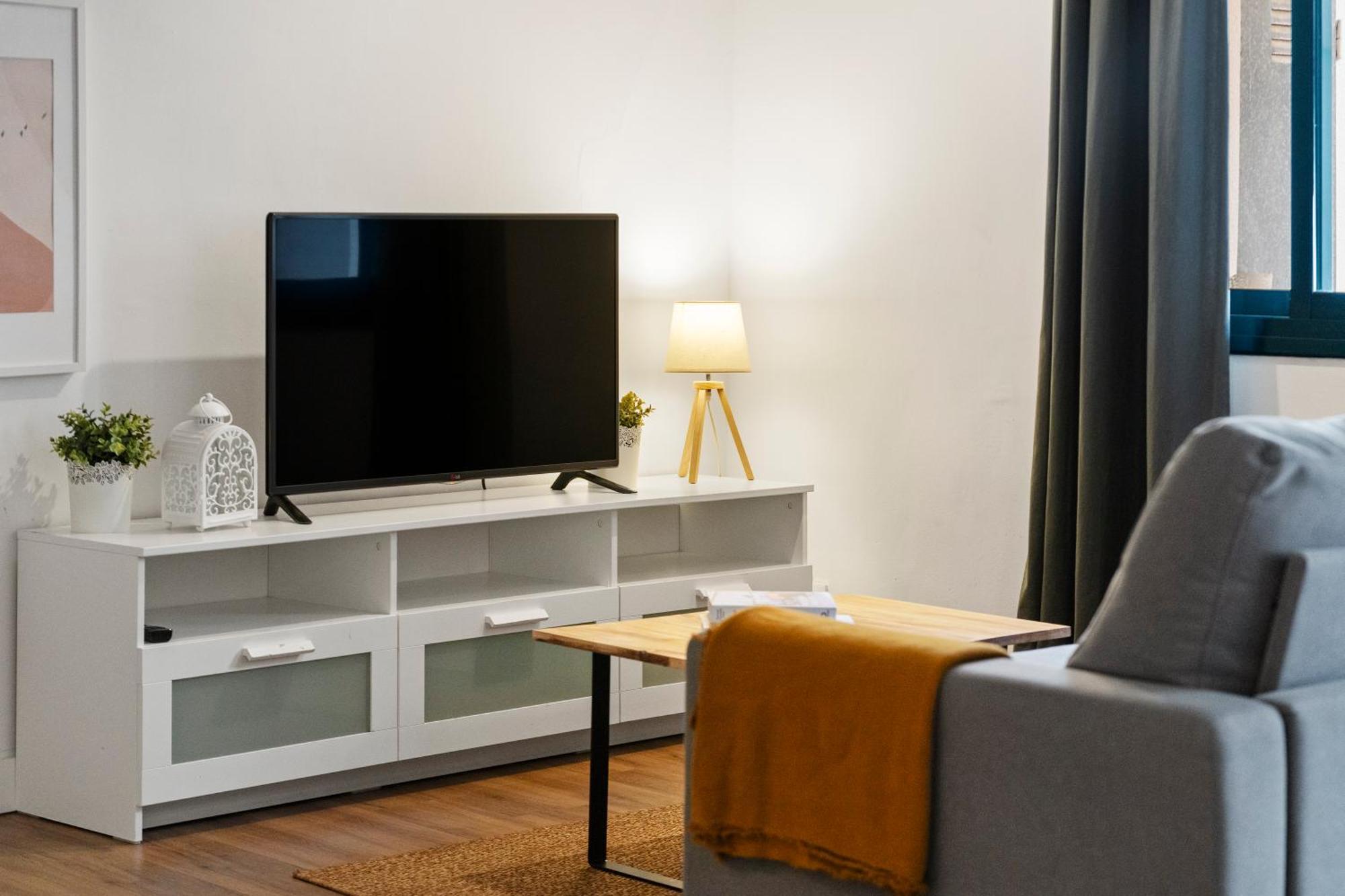 Lodging Apartments Liceu 11 Barselona Dış mekan fotoğraf